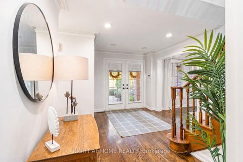 Photo 8 at 212 Olde Bayview Avenue, Oak Ridges Lake Wilcox, Richmond Hill