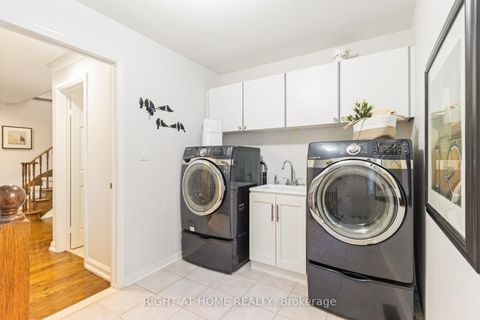 Photo 19 at 212 Olde Bayview Avenue, Oak Ridges Lake Wilcox, Richmond Hill