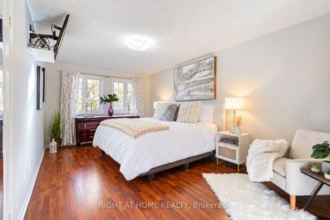 Photo 21 at 212 Olde Bayview Avenue, Oak Ridges Lake Wilcox, Richmond Hill