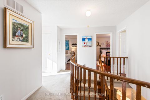 Photo 26 at 212 Olde Bayview Avenue, Oak Ridges Lake Wilcox, Richmond Hill