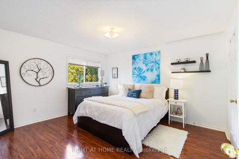 Photo 27 at 212 Olde Bayview Avenue, Oak Ridges Lake Wilcox, Richmond Hill