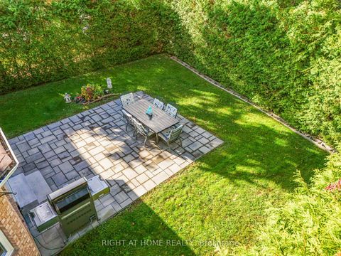 Photo 32 at 212 Olde Bayview Avenue, Oak Ridges Lake Wilcox, Richmond Hill