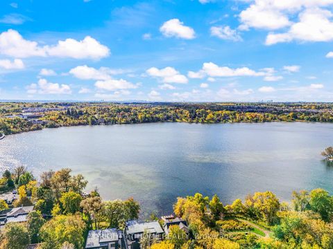 Photo 38 at 212 Olde Bayview Avenue, Oak Ridges Lake Wilcox, Richmond Hill