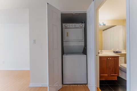 Photo 3 at 304 - 230 King Street E, Moss Park, Toronto