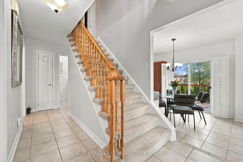 Photo 8 at 148 Aurora Heights Drive, Aurora Heights, Aurora