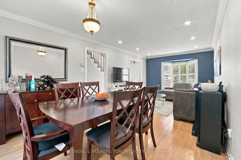 Photo 14 at 148 Aurora Heights Drive, Aurora Heights, Aurora