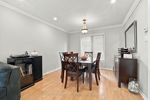 Photo 15 at 148 Aurora Heights Drive, Aurora Heights, Aurora