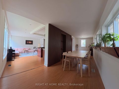 Photo 7 at 35 Knowles Crescent, Aurora Highlands, Aurora