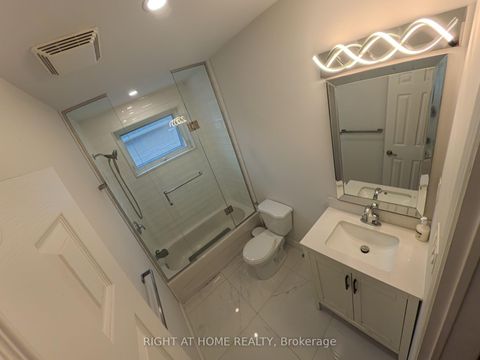 Photo 12 at 35 Knowles Crescent, Aurora Highlands, Aurora