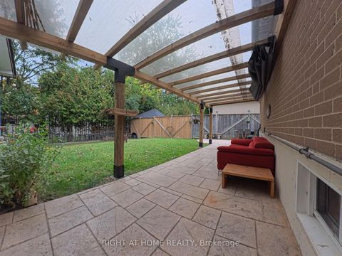 Photo 23 at 35 Knowles Crescent, Aurora Highlands, Aurora