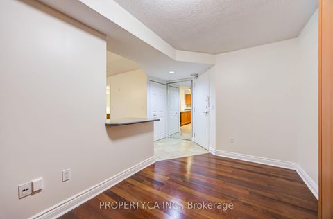 Photo 3 at 209 - 330 Adelaide Street E, Moss Park, Toronto
