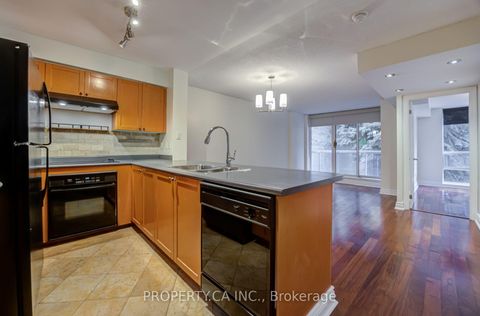 Photo 6 at 209 - 330 Adelaide Street E, Moss Park, Toronto