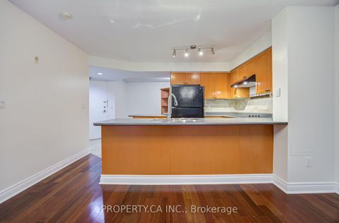 Photo 9 at 209 - 330 Adelaide Street E, Moss Park, Toronto