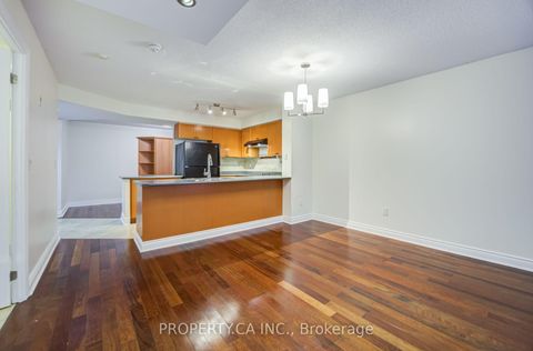 Photo 15 at 209 - 330 Adelaide Street E, Moss Park, Toronto
