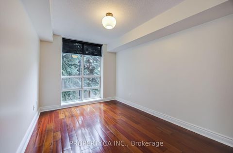 Photo 18 at 209 - 330 Adelaide Street E, Moss Park, Toronto