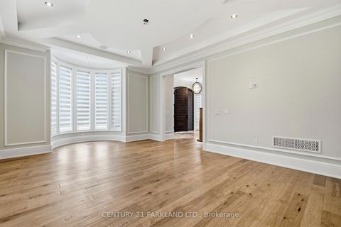 Photo 6 at 12 Hollywood Crescent, Nobleton, King