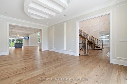 Photo 8 at 12 Hollywood Crescent, Nobleton, King