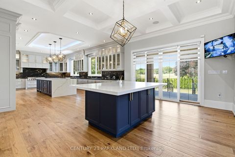 Photo 10 at 12 Hollywood Crescent, Nobleton, King