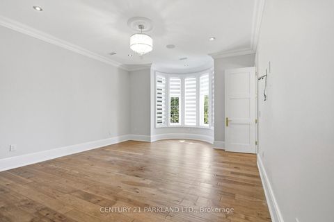 Photo 26 at 12 Hollywood Crescent, Nobleton, King