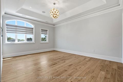 Photo 34 at 12 Hollywood Crescent, Nobleton, King