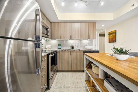 Photo 9 at 524 - 3091 Dufferin Street, Glen Park, Toronto