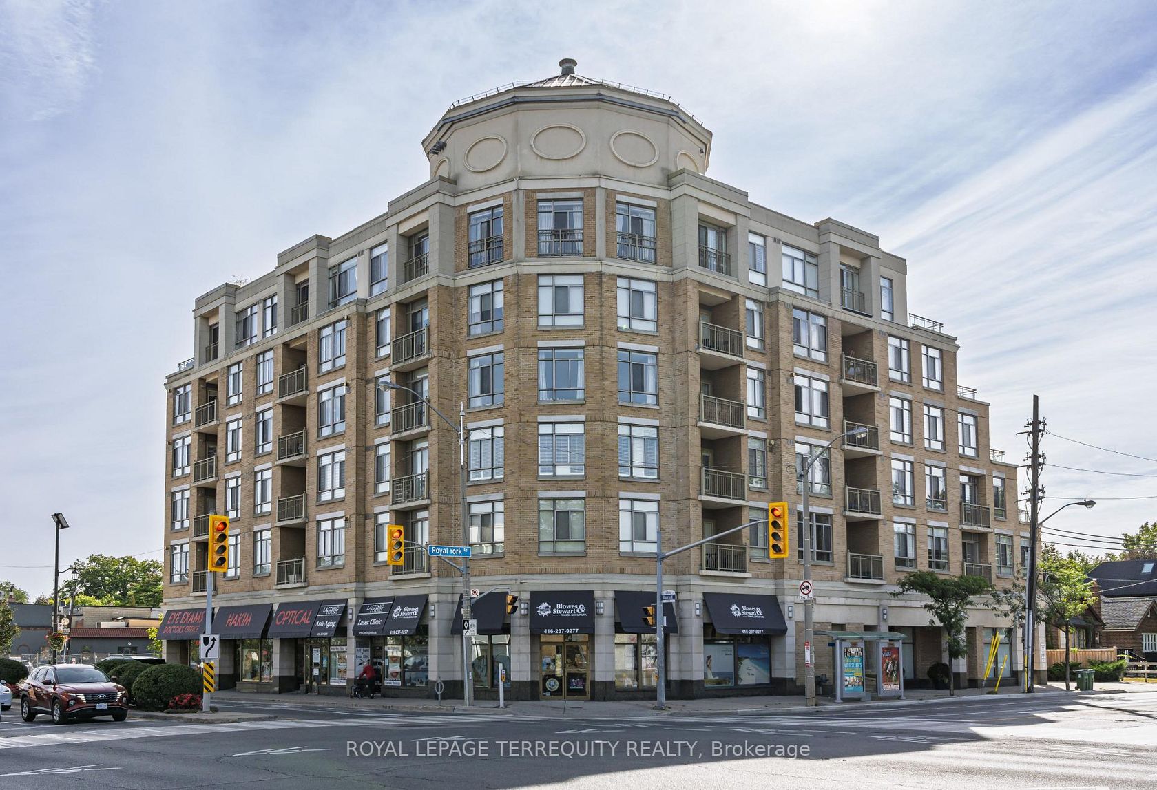 407 - 935 Royal York Road, Queensway, Toronto photo number 2