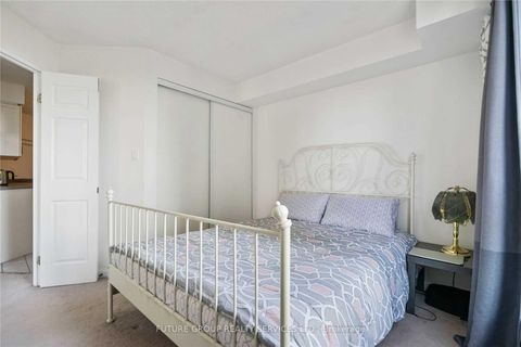 Photo 23 at 2213 - 24 Wellesley Street W, Bay Street Corridor, Toronto
