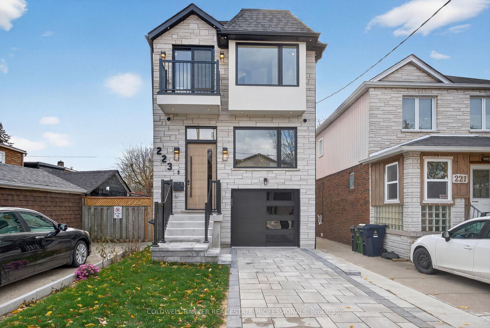 223 Queensdale Avenue, East York, Toronto 