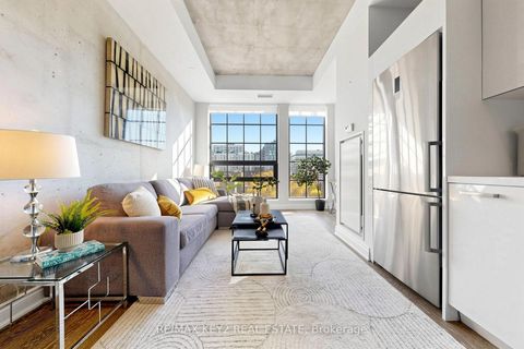 Photo 3 at 615 - 608 Richmond Street W, Waterfront Communities C1, Toronto
