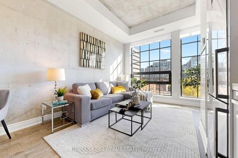 Photo 4 at 615 - 608 Richmond Street W, Waterfront Communities C1, Toronto