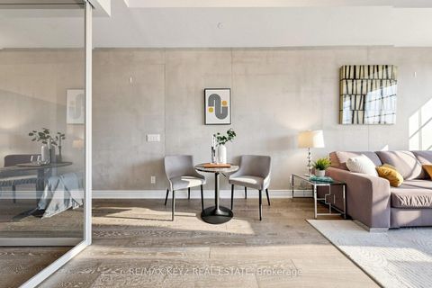 Photo 14 at 615 - 608 Richmond Street W, Waterfront Communities C1, Toronto