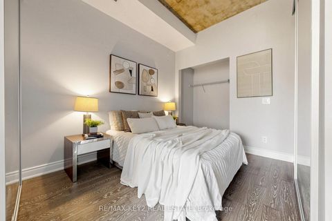 Photo 16 at 615 - 608 Richmond Street W, Waterfront Communities C1, Toronto
