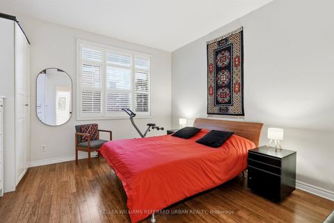Photo 4 at 58 St Nicholas Street, Bay Street Corridor, Toronto