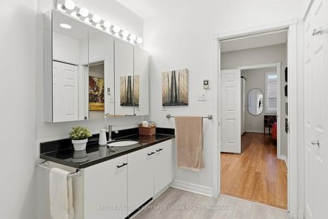 Photo 6 at 58 St Nicholas Street, Bay Street Corridor, Toronto