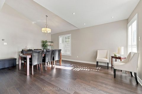 Photo 10 at 109 Melbourne Drive, Rouge Woods, Richmond Hill