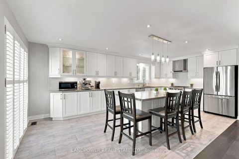 Photo 16 at 109 Melbourne Drive, Rouge Woods, Richmond Hill