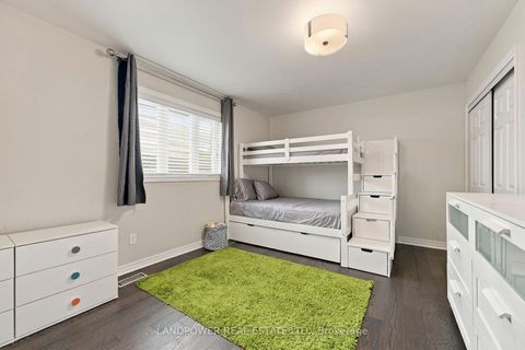 Photo 24 at 109 Melbourne Drive, Rouge Woods, Richmond Hill
