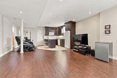 Photo 36 at 109 Melbourne Drive, Rouge Woods, Richmond Hill