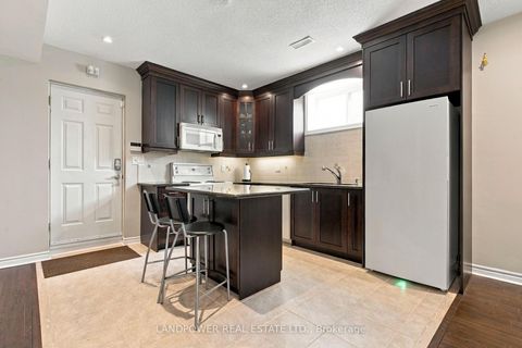 Photo 37 at 109 Melbourne Drive, Rouge Woods, Richmond Hill