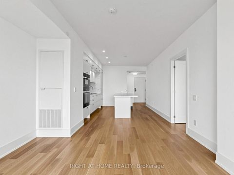 Photo 11 at 510 - 155 Merchants' Wharf, Waterfront Communities C8, Toronto