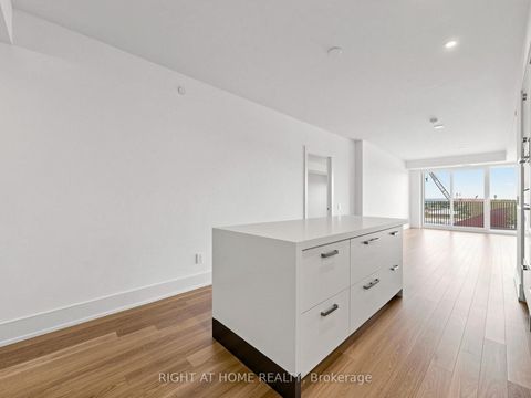 Photo 13 at 510 - 155 Merchants' Wharf, Waterfront Communities C8, Toronto