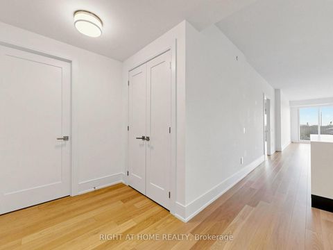 Photo 31 at 510 - 155 Merchants' Wharf, Waterfront Communities C8, Toronto
