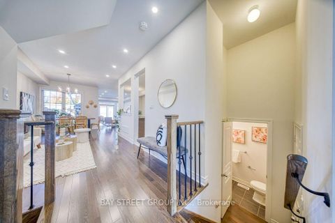 Photo 4 at 38 Port Arthur Crescent, Jefferson, Richmond Hill