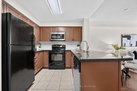 Photo 4 at 1804 - 5 Michael Power Place, City Centre West, Toronto