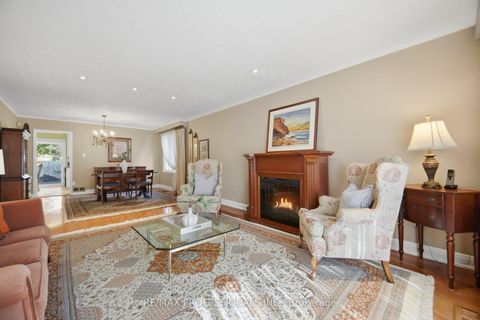 Photo 9 at 14 Strathdee Drive, Richview, Toronto