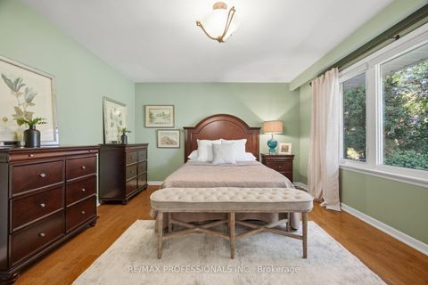 Photo 21 at 14 Strathdee Drive, Richview, Toronto
