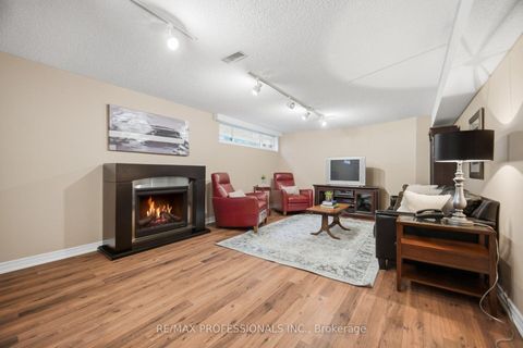 Photo 32 at 14 Strathdee Drive, Richview, Toronto