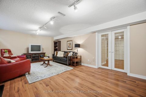 Photo 33 at 14 Strathdee Drive, Richview, Toronto