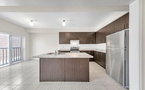 Photo 12 at 1151 Skyridge Boulevard, Rural Pickering, Pickering