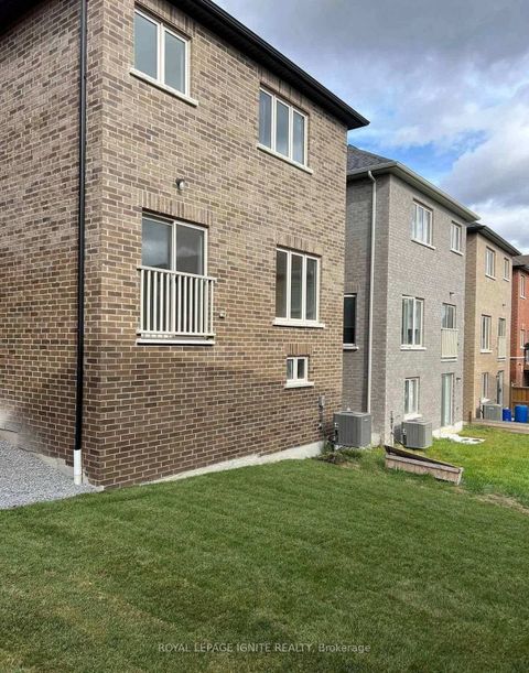 Photo 39 at 1151 Skyridge Boulevard, Rural Pickering, Pickering